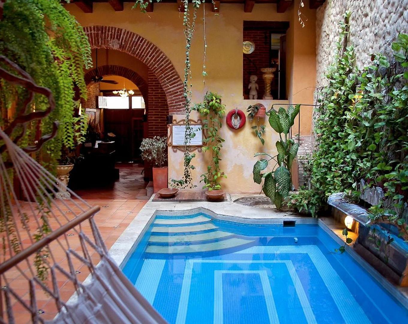 Casa India Catalina Hotel 3*