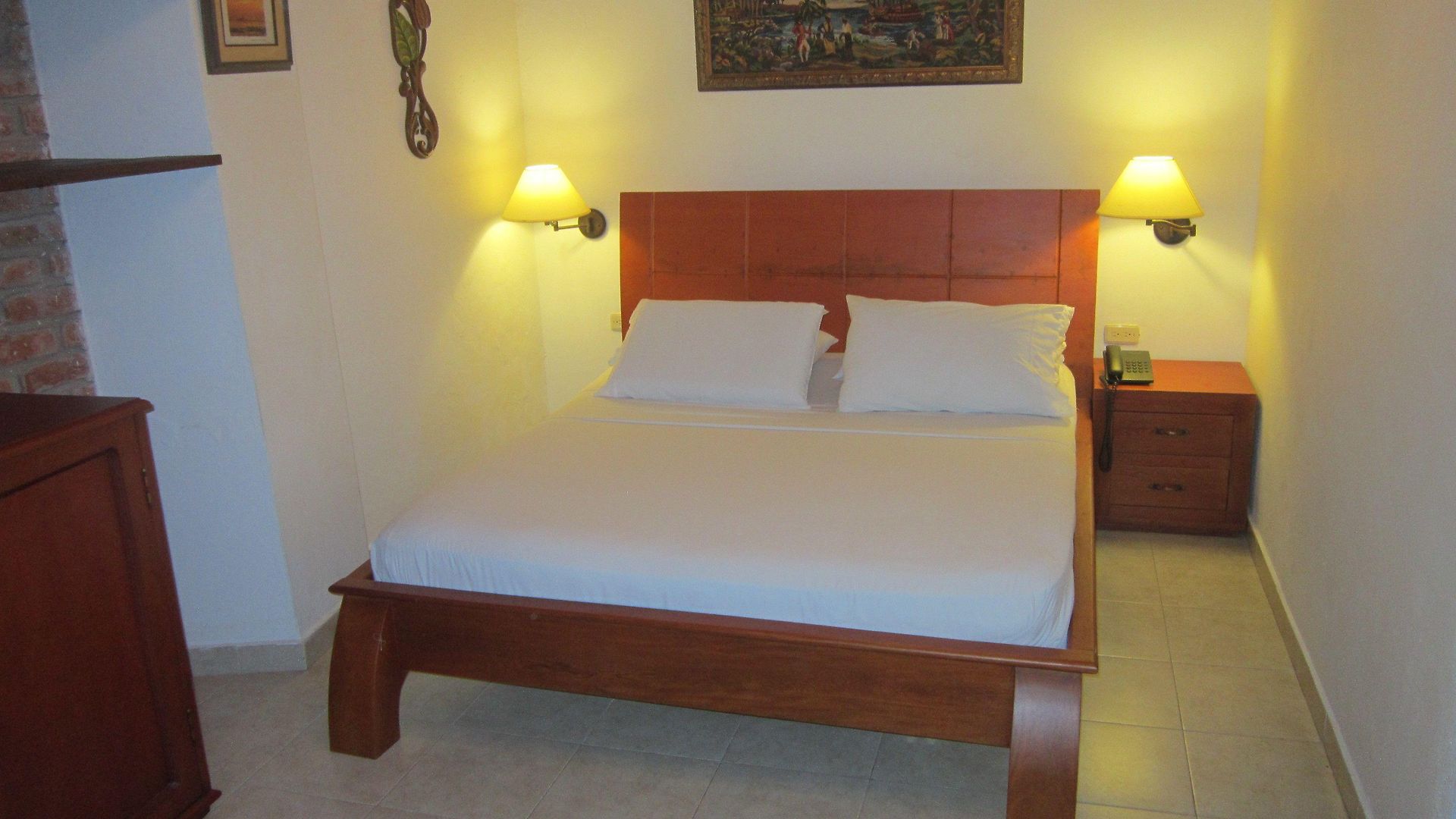 Casa India Catalina Hotel