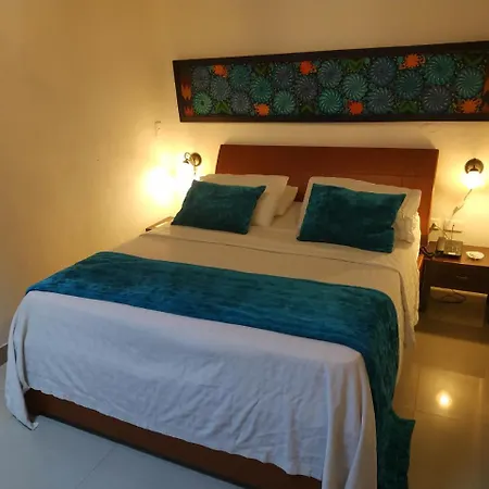 Casa India Catalina 3*