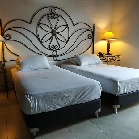 Hotel Casa India Catalina 3*